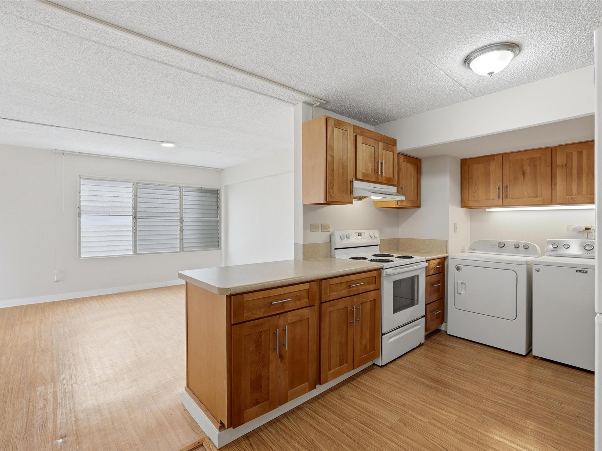 2533 Ala Wai Boulevard - 1